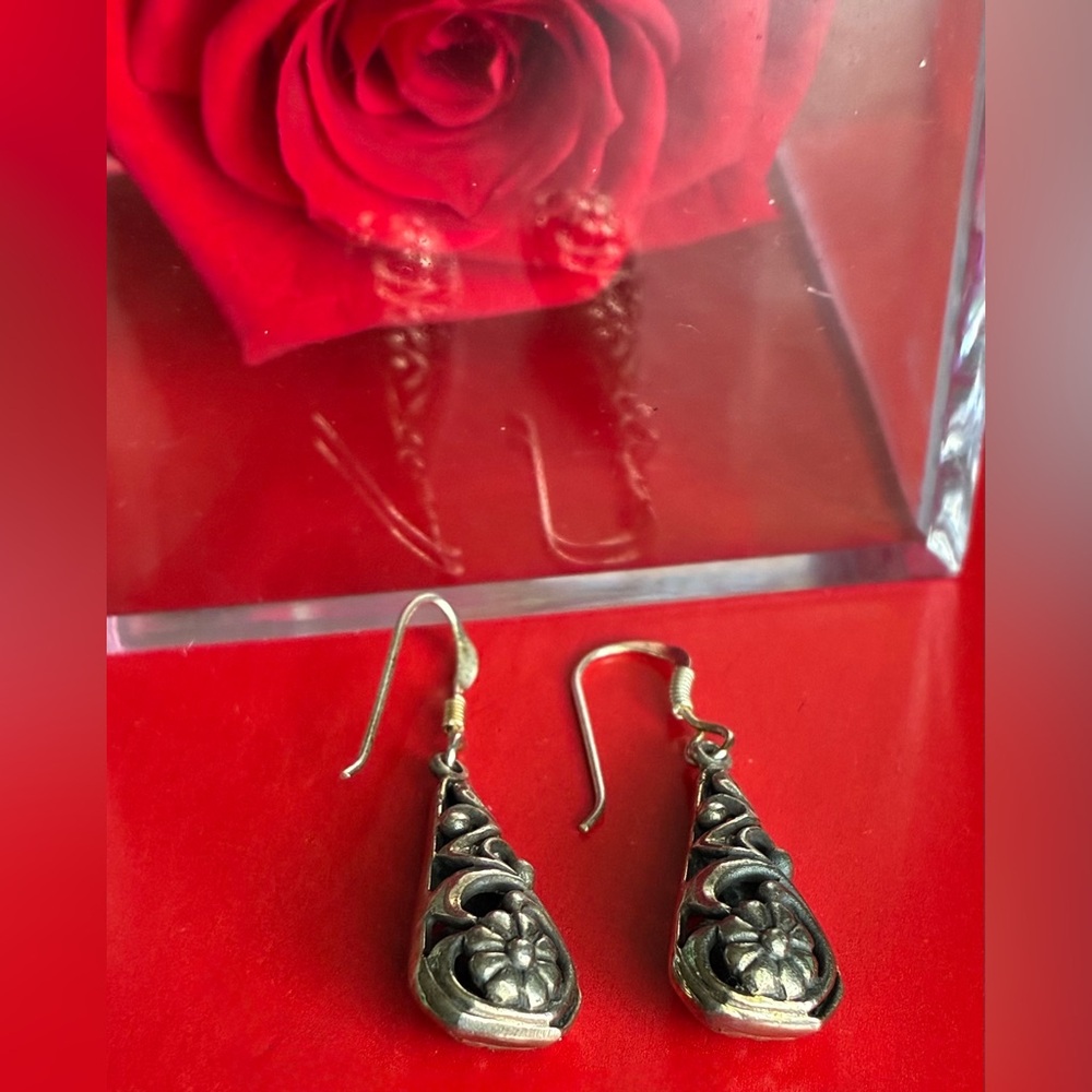 925 Silver Earrings,Sterling Silver Floral Teardrop Earrings - Silver